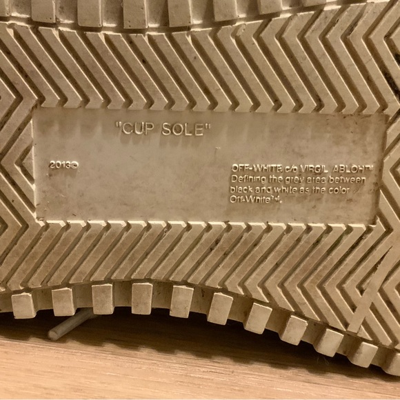 Off-White Arrow 2.0 Sneakers - Size 38 - Picture 7 of 7